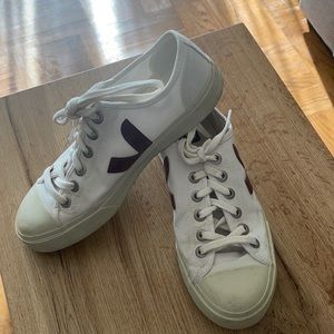 Veja Sneakers